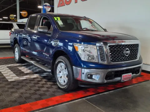 Photos of 2017 Nissan Titan SV for sale in Gretna, NE at Gretna Auto Outlet