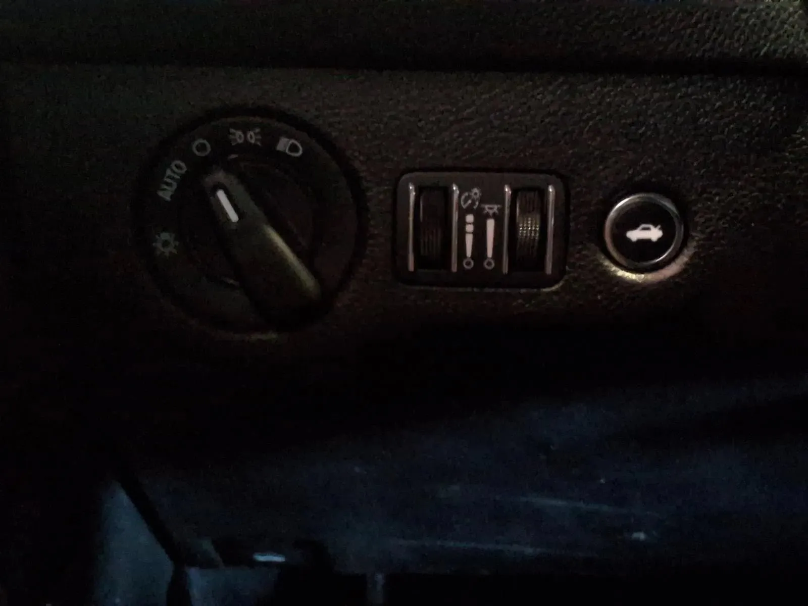 Dodge Challenger photo 23