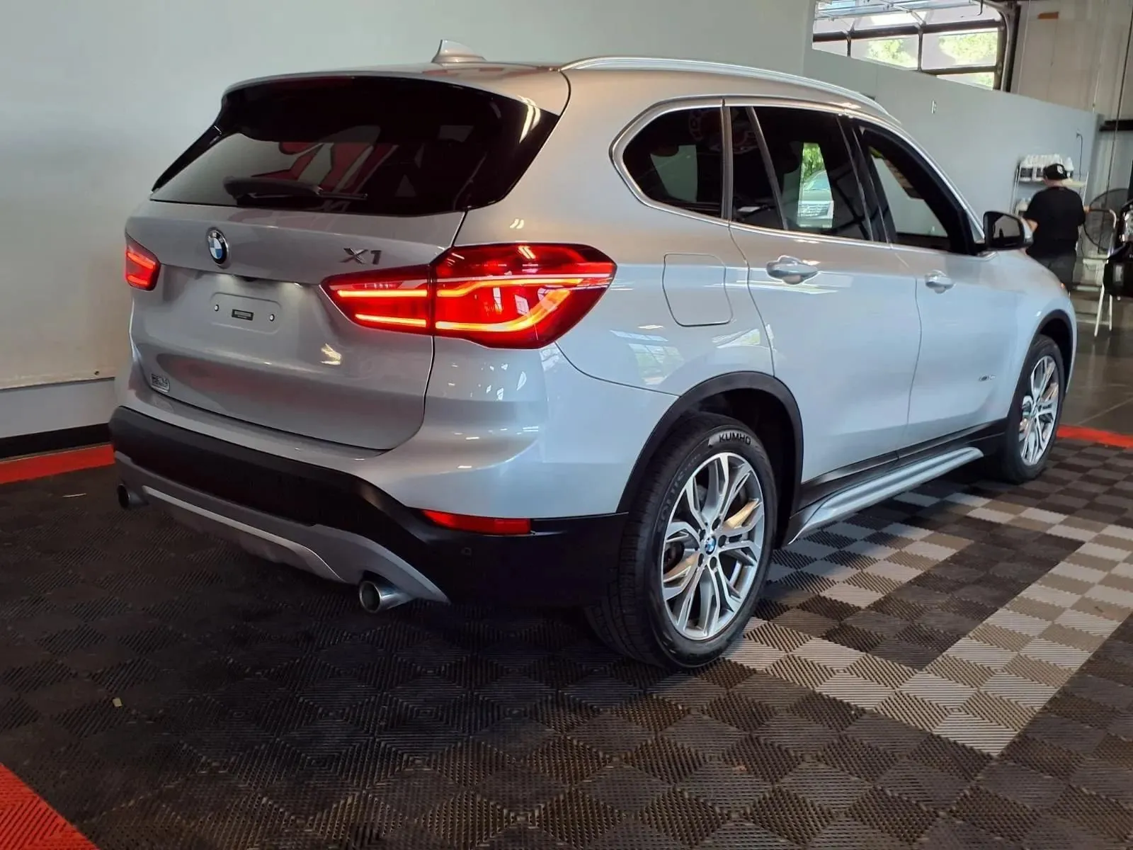 BMW X1 photo 9