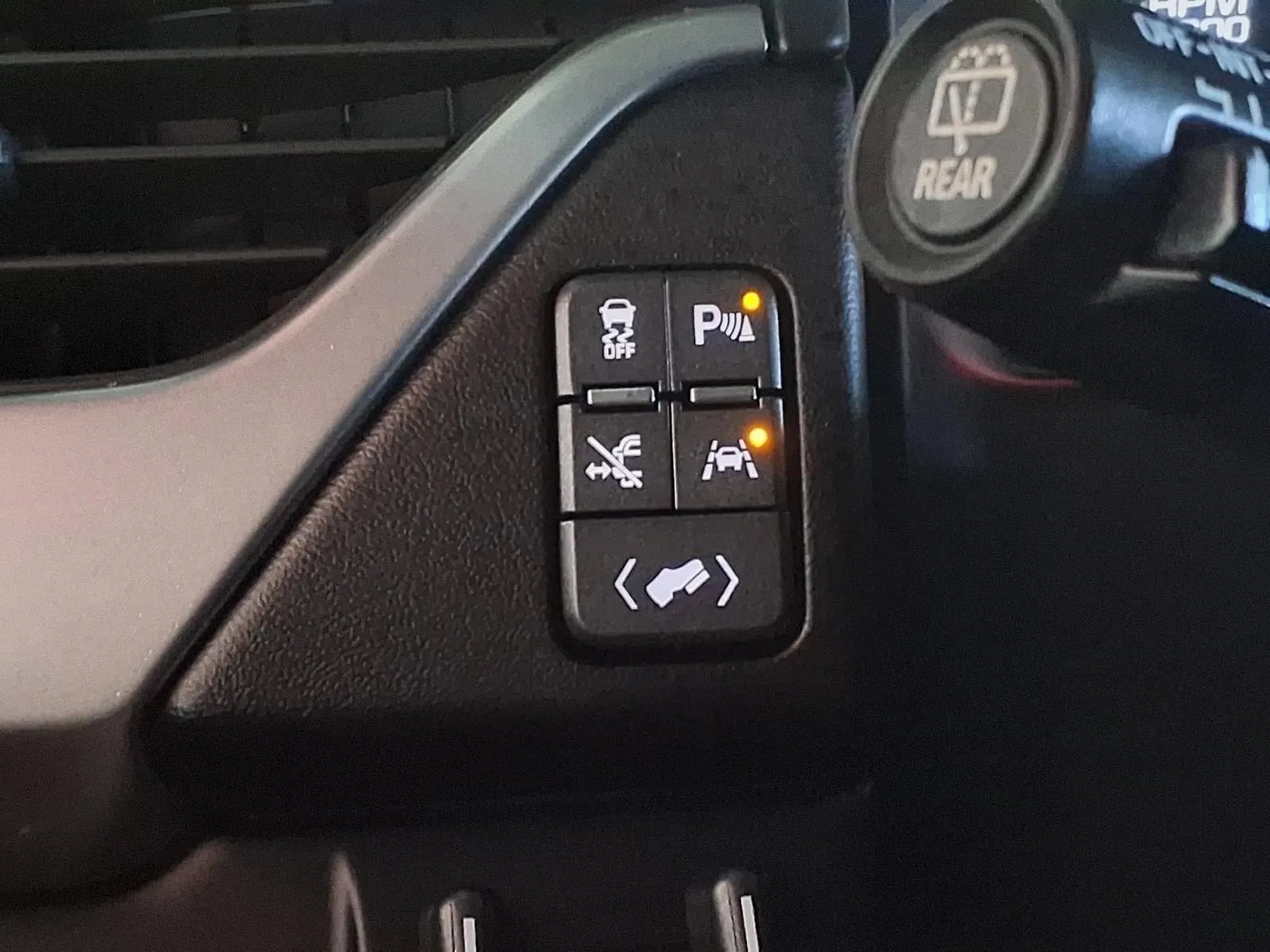 Chevrolet Suburban photo 27