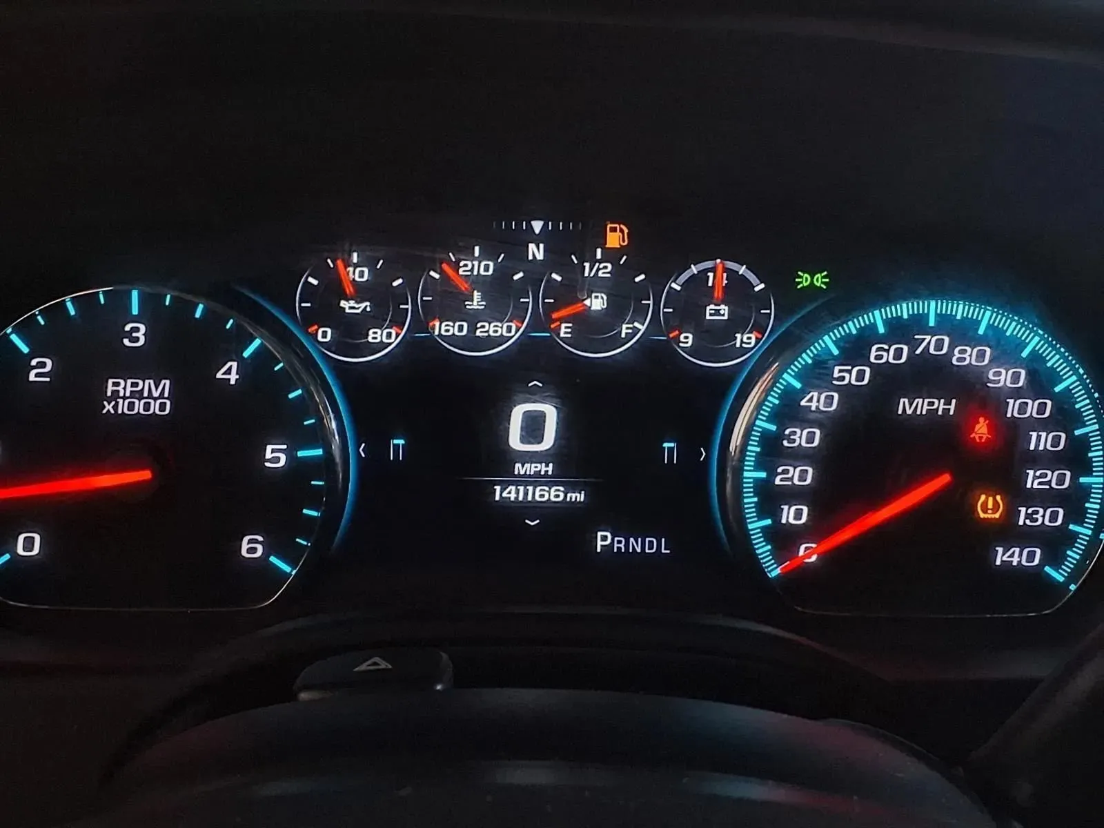 Chevrolet Suburban photo 22