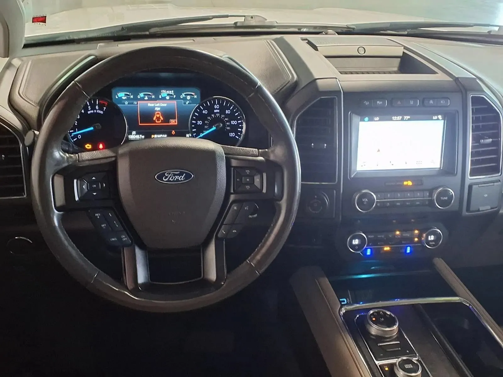 Ford Expedition photo 16