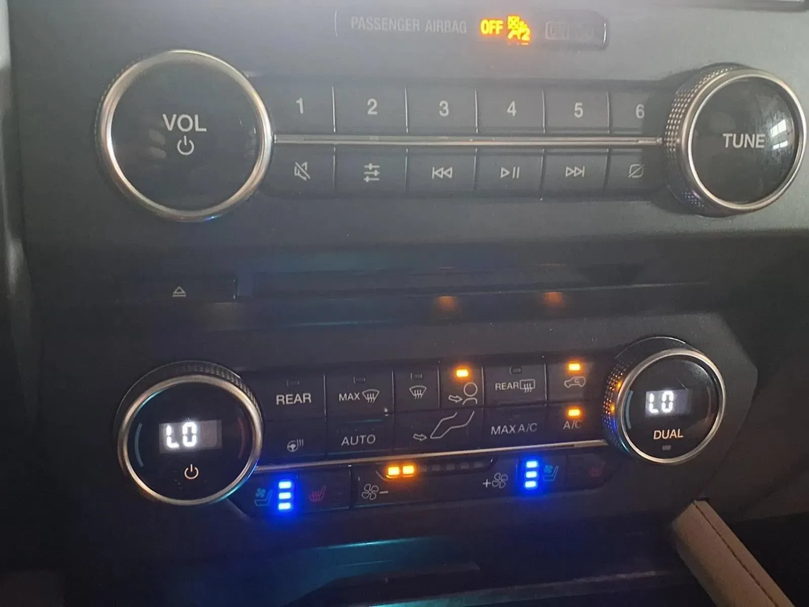 Ford Expedition photo 22