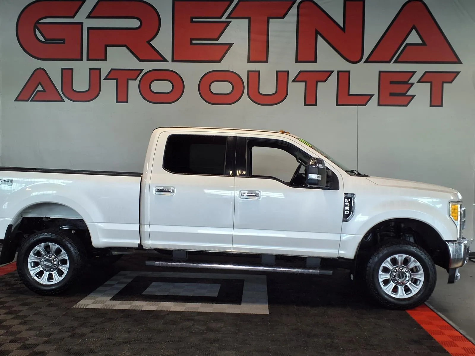 White 2017 Ford F-350 Super Duty Lariat for sale in Gretna, NE
