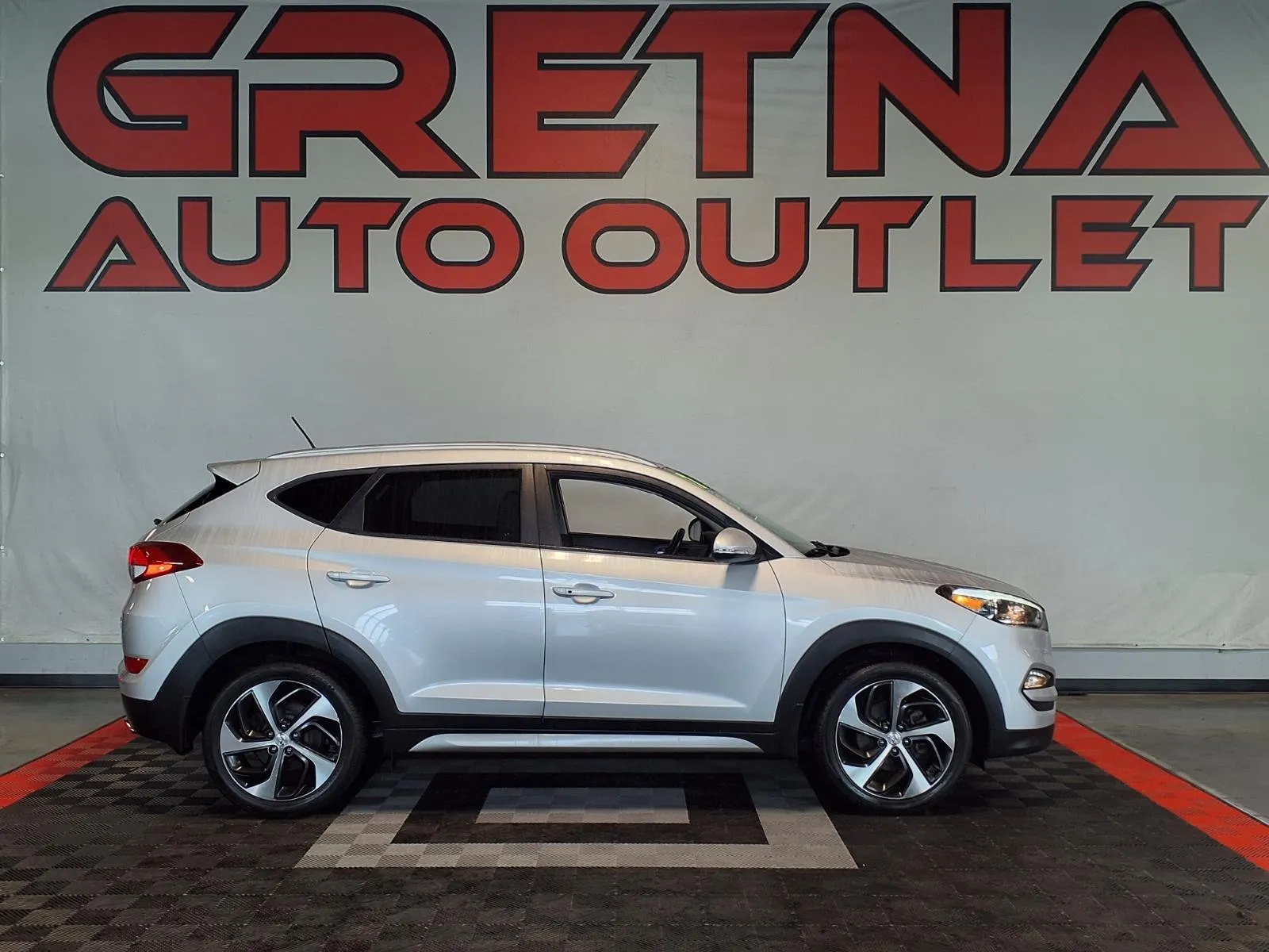 Silver 2017 Hyundai Tucson Sport for sale in Gretna, NE