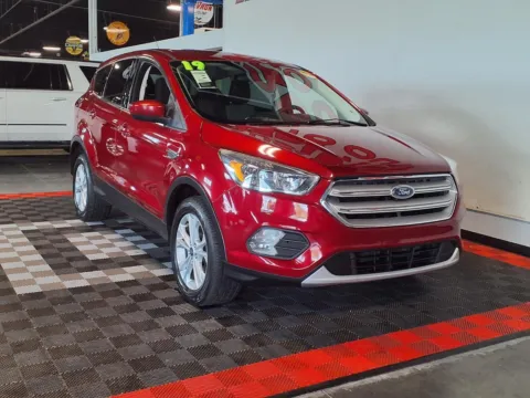 Photos of 2019 Ford Escape SE for sale in Gretna, NE at Gretna Auto Outlet