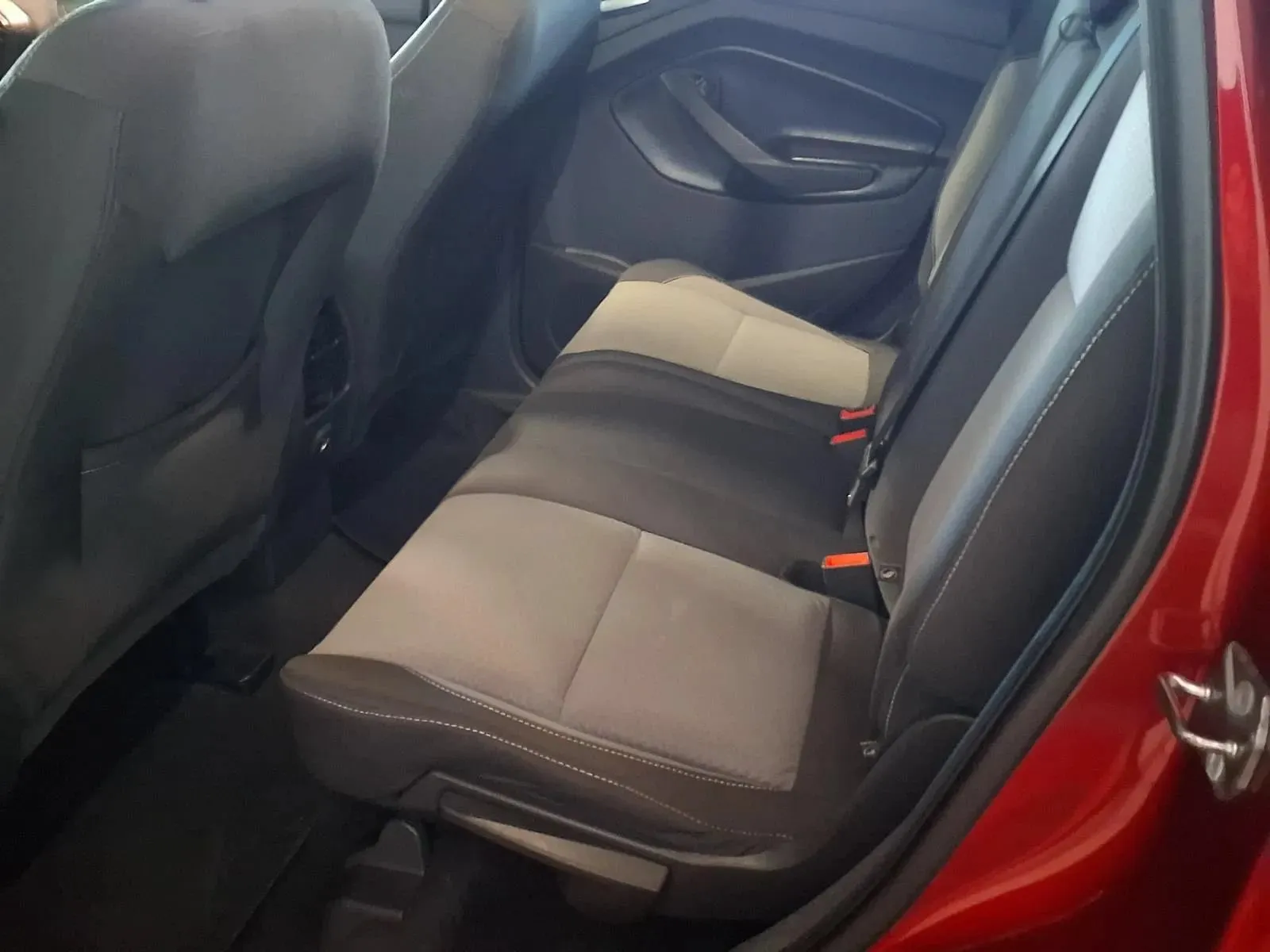 Ford Escape photo 12