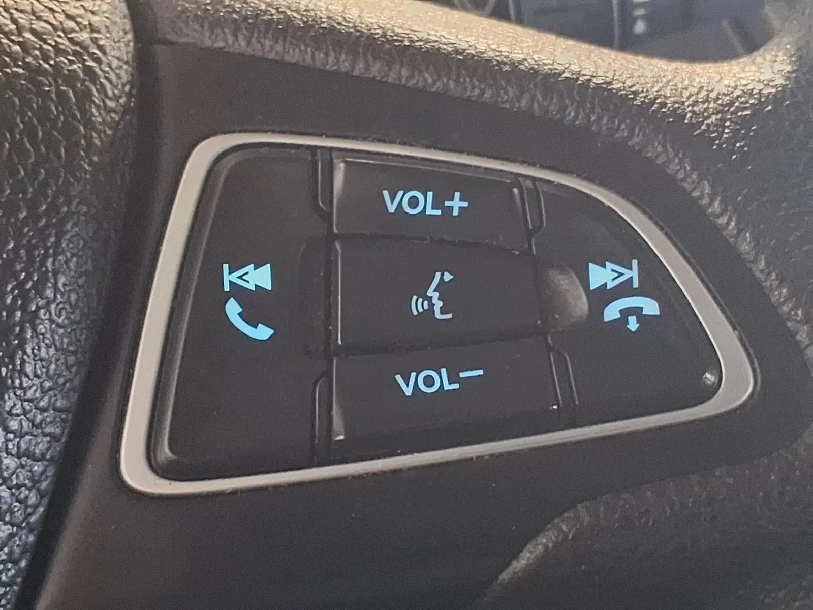 Ford Escape photo 22