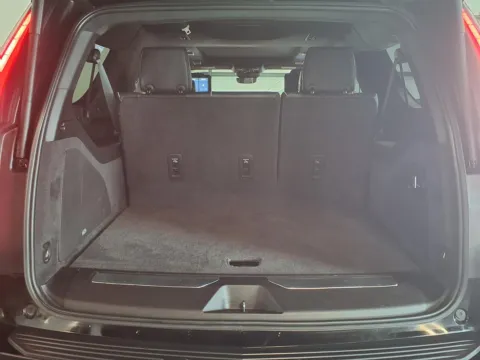 More photos of 2021 Cadillac Escalade ESV Sport Platinum at Gretna Auto Outlet, NE