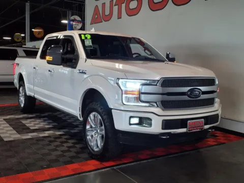 Photos of 2019 Ford F-150 XLT for sale in Gretna, NE at Gretna Auto Outlet