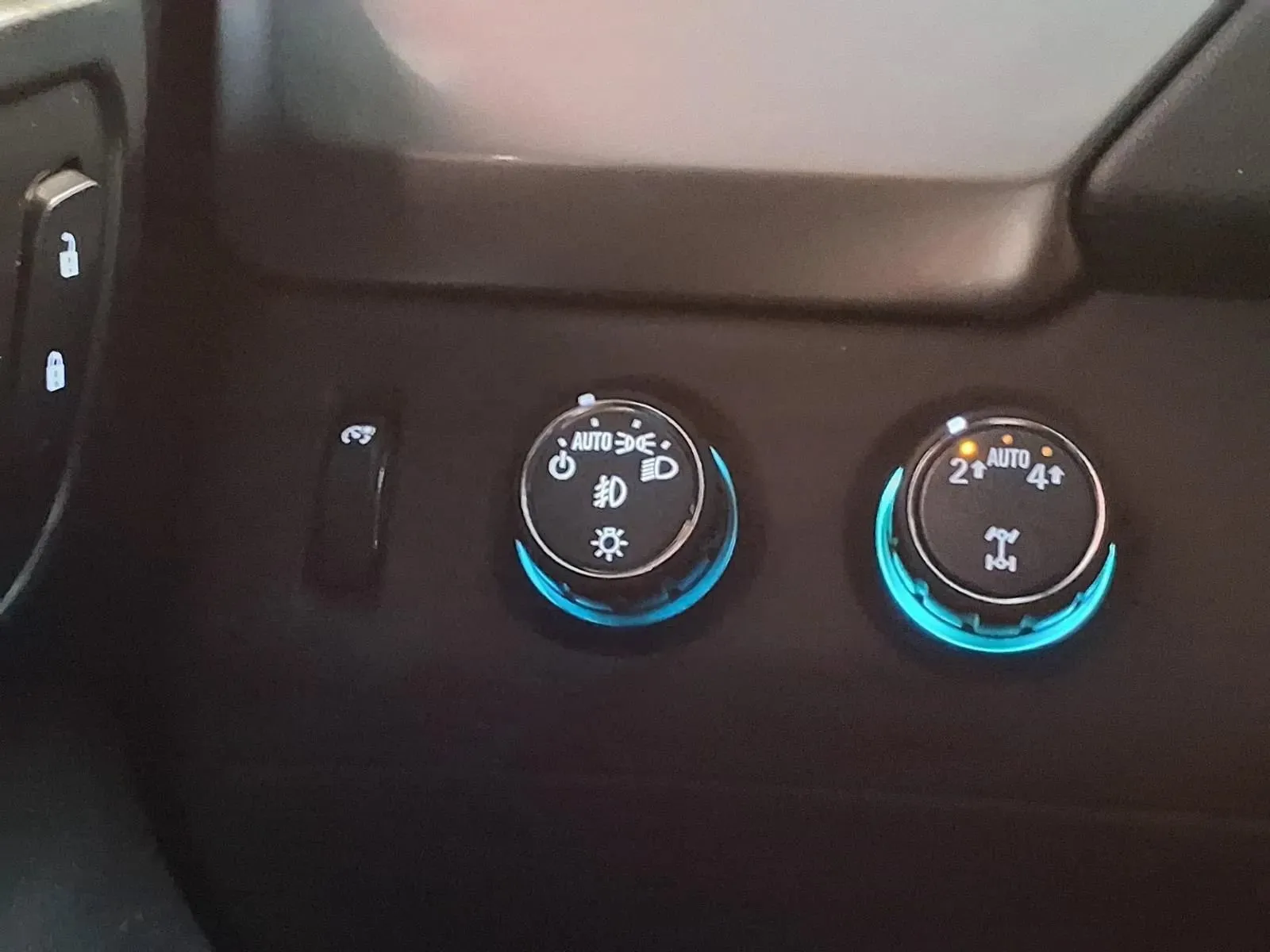 Chevrolet Tahoe photo 27