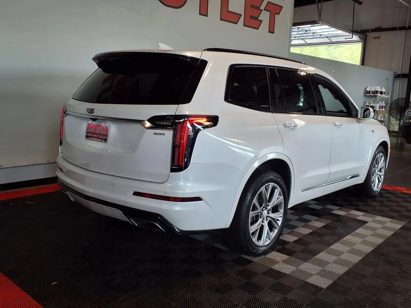 Cadillac XT6 photo 9