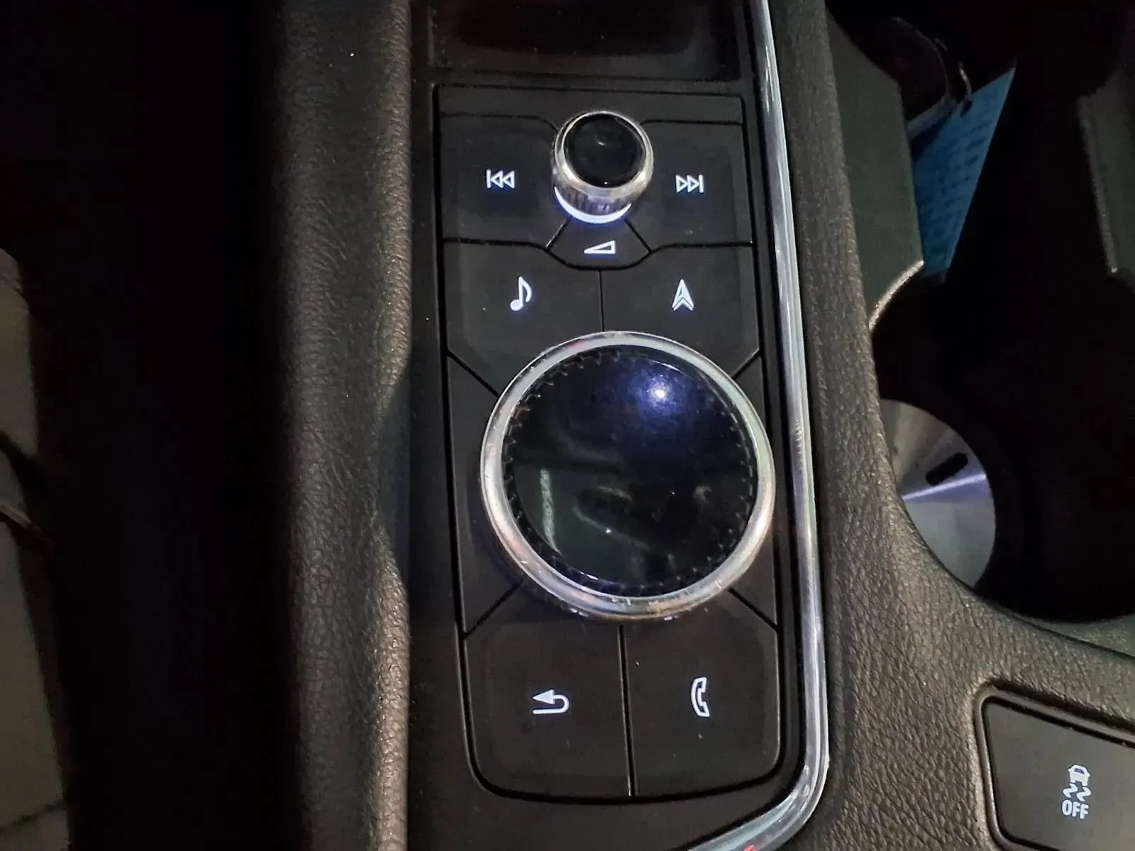 Cadillac XT6 photo 22