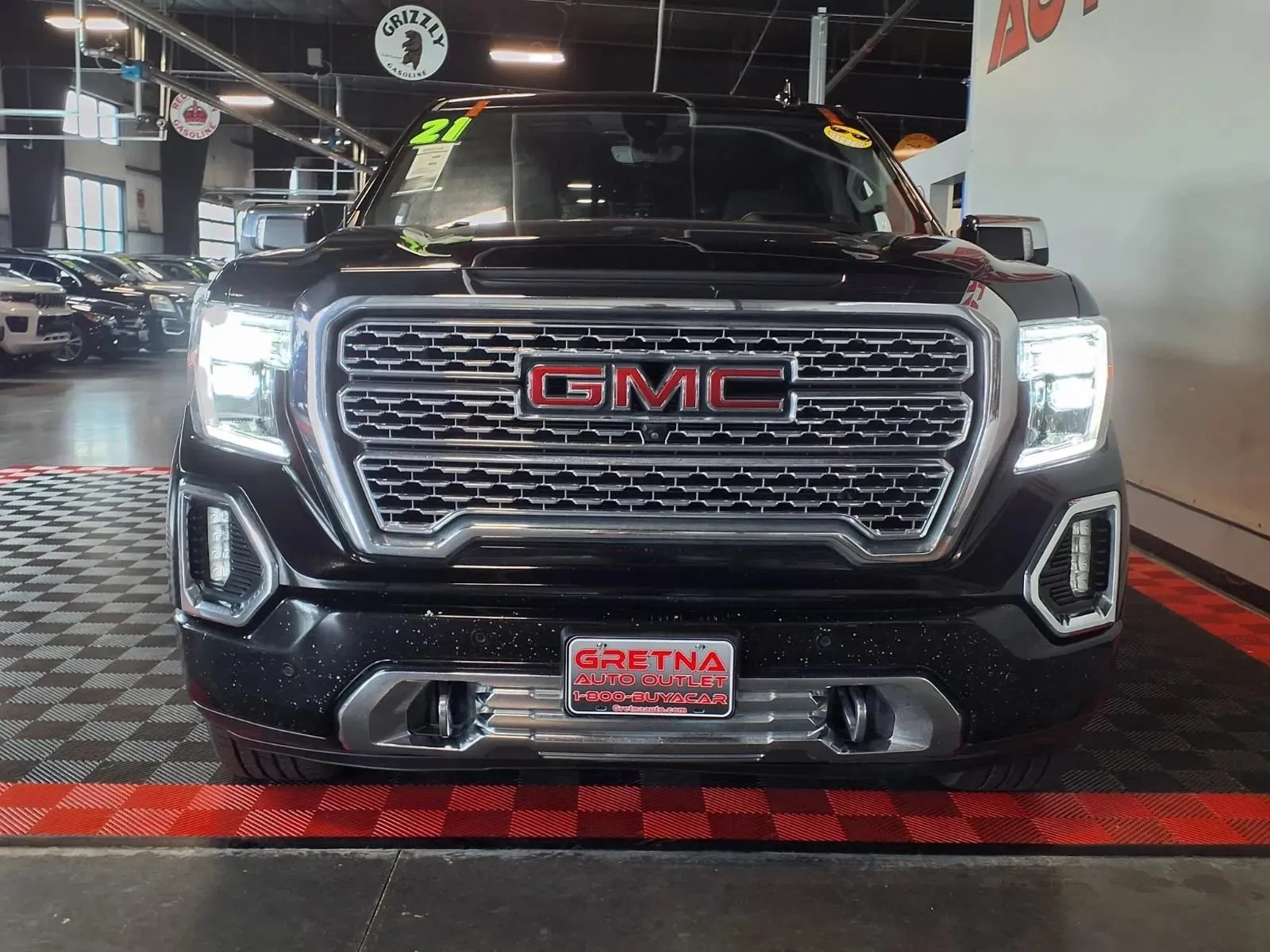 GMC Sierra photo 3