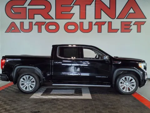 Black 2021 GMC Sierra 1500 Denali for sale in Gretna, NE