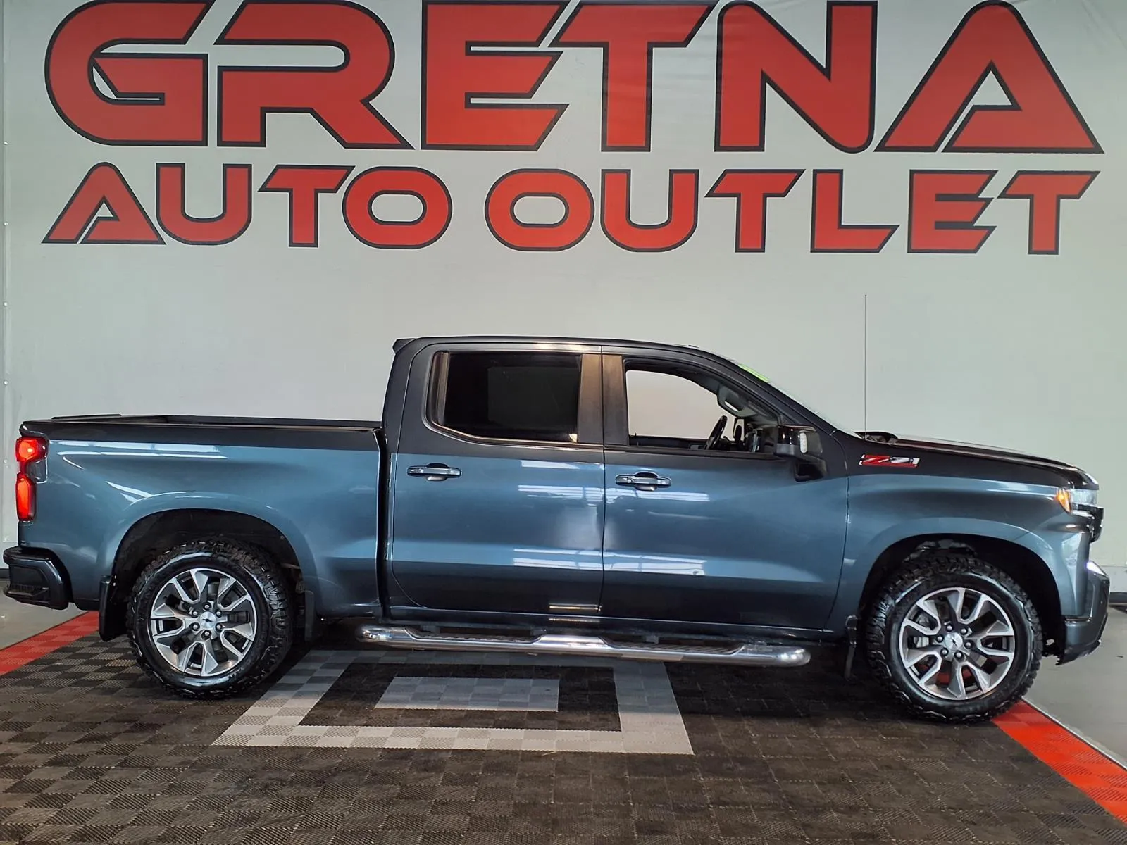 Blue 2020 Chevrolet Silverado 1500 RST for sale in Gretna, NE