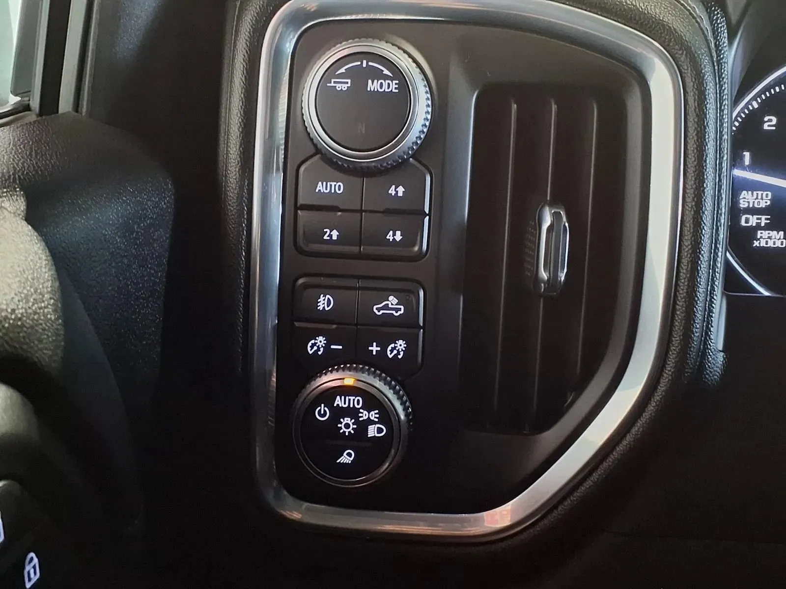 GMC Sierra photo 27