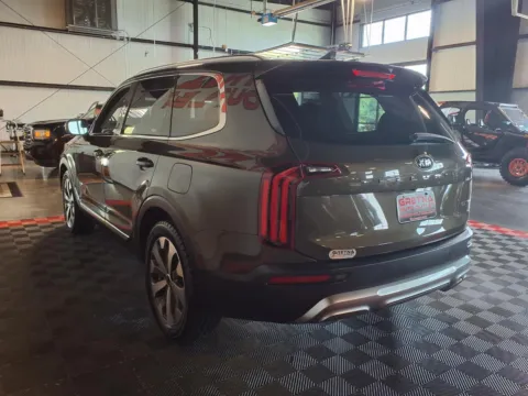 More photos of 2021 Kia Telluride EX at Gretna Auto Outlet, NE