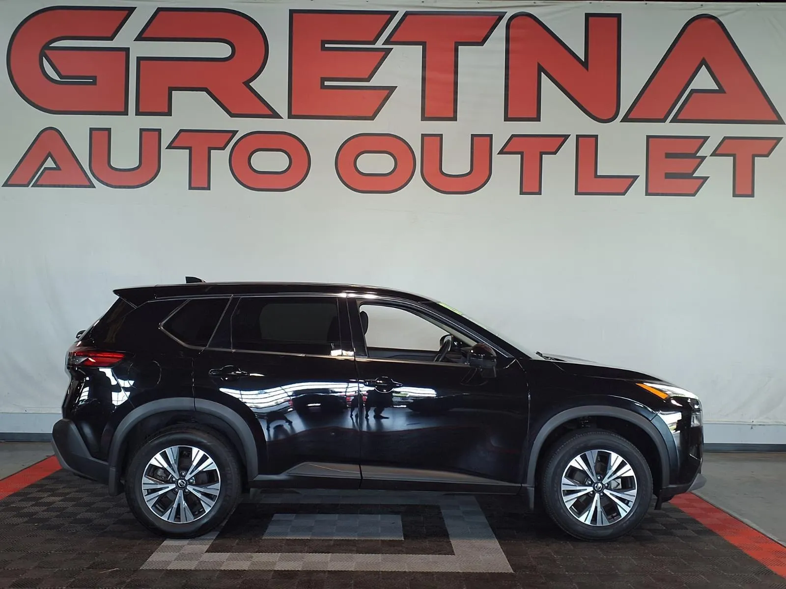 Black 2021 Nissan Rogue SV for sale in Gretna, NE