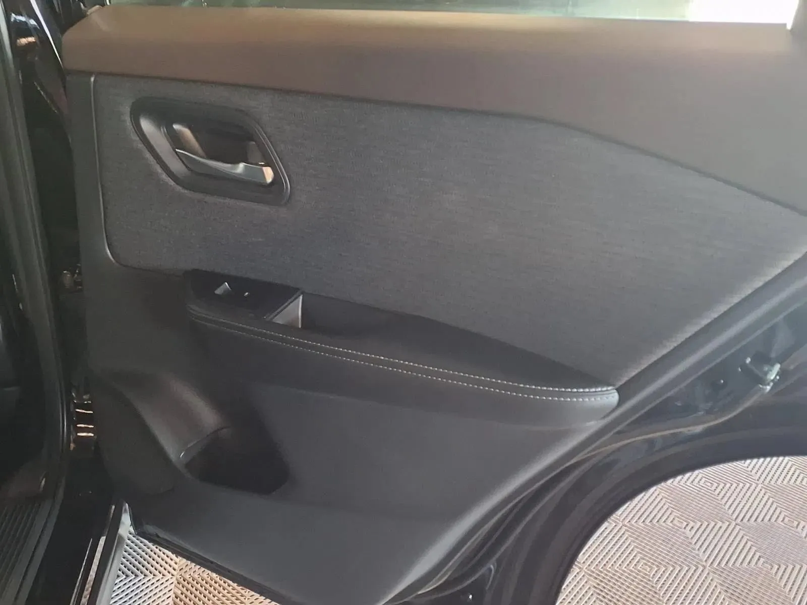 Nissan Rogue photo 9