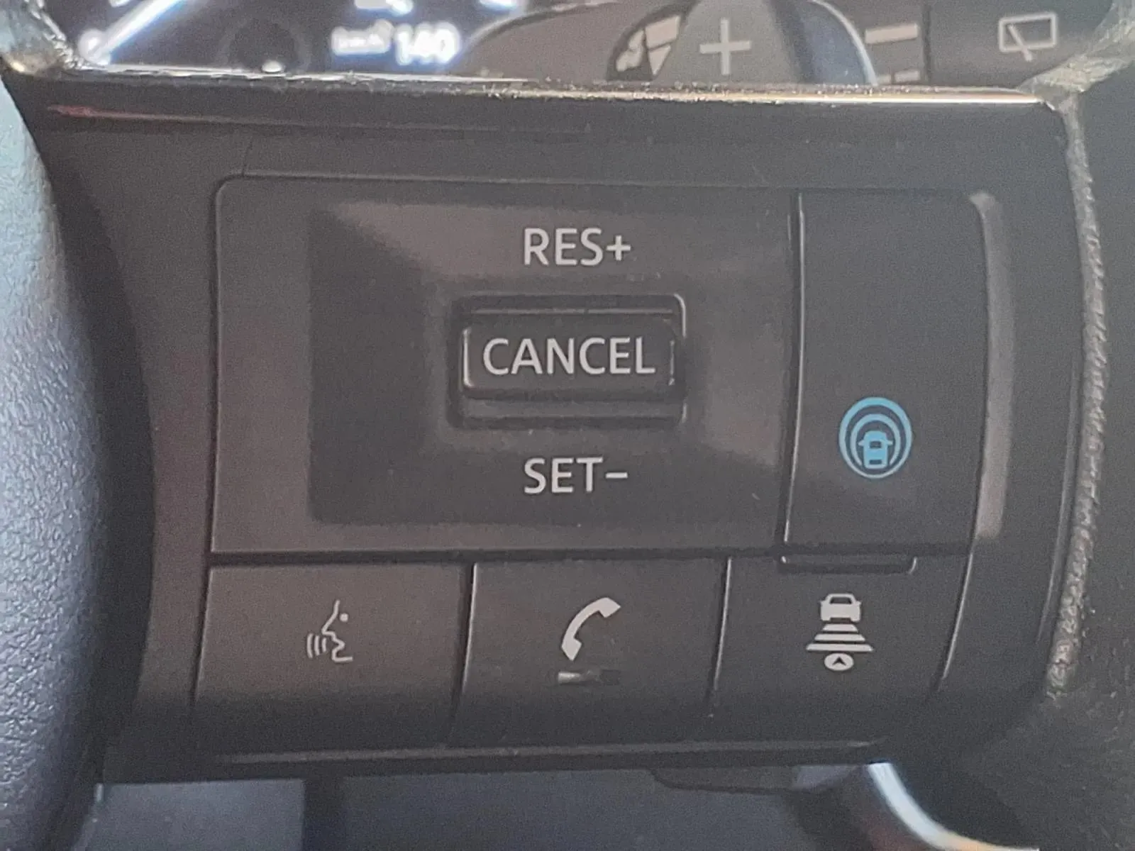 Nissan Rogue photo 27