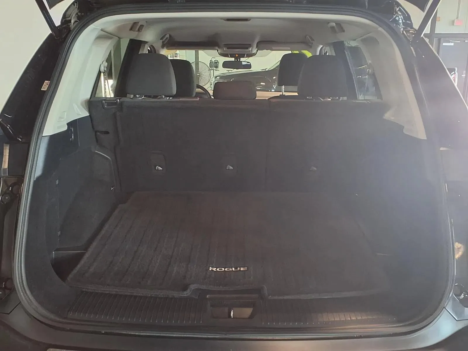 Nissan Rogue photo 7