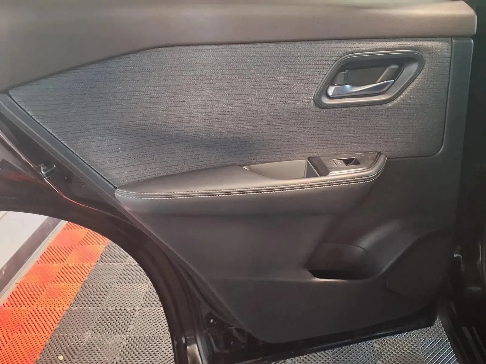 Nissan Rogue photo 13