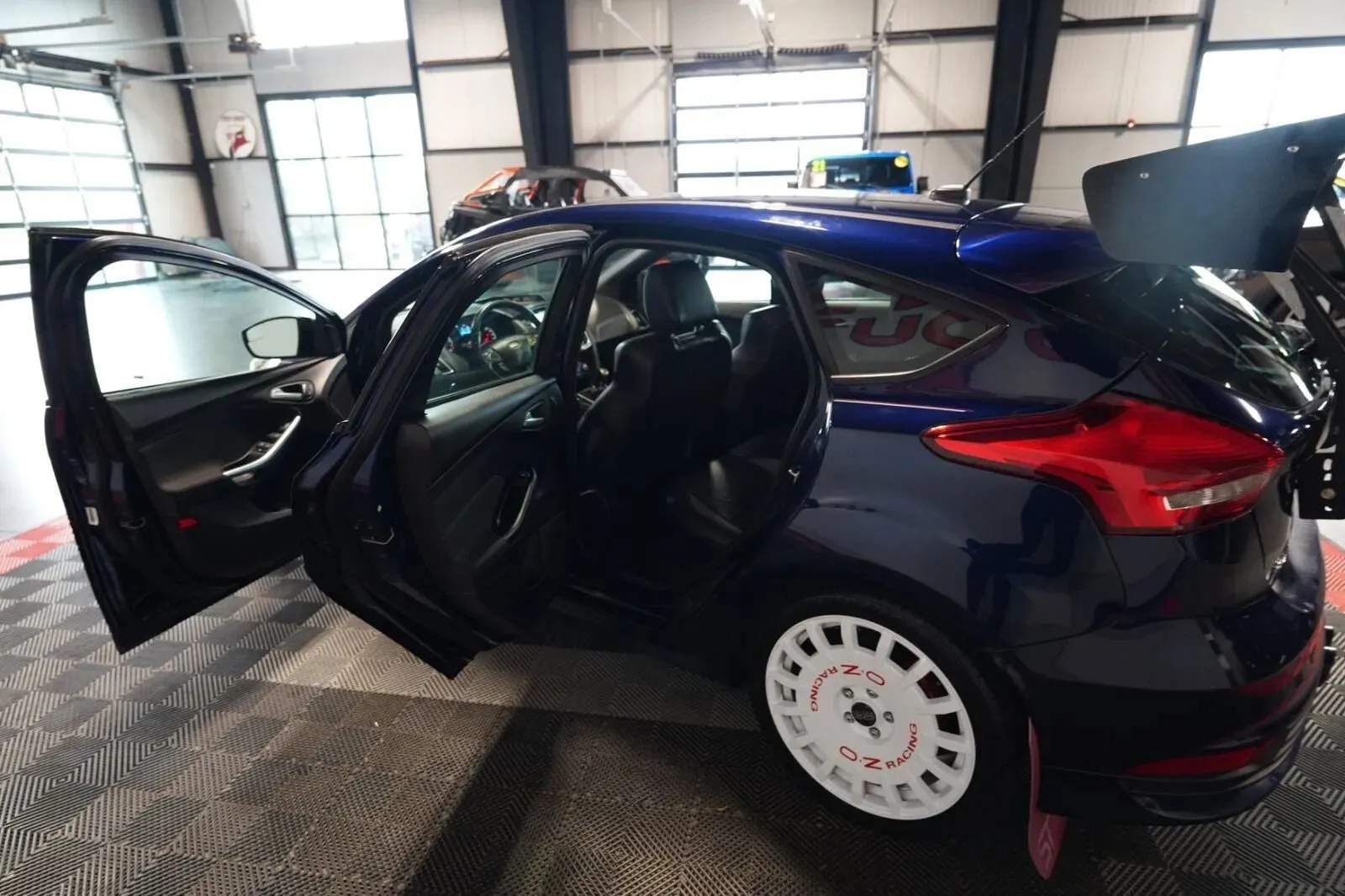 Ford Focus photo 29