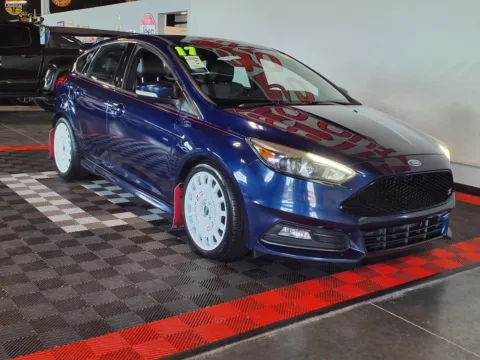 Blue 2017 Ford Focus ST for sale in Gretna, NE