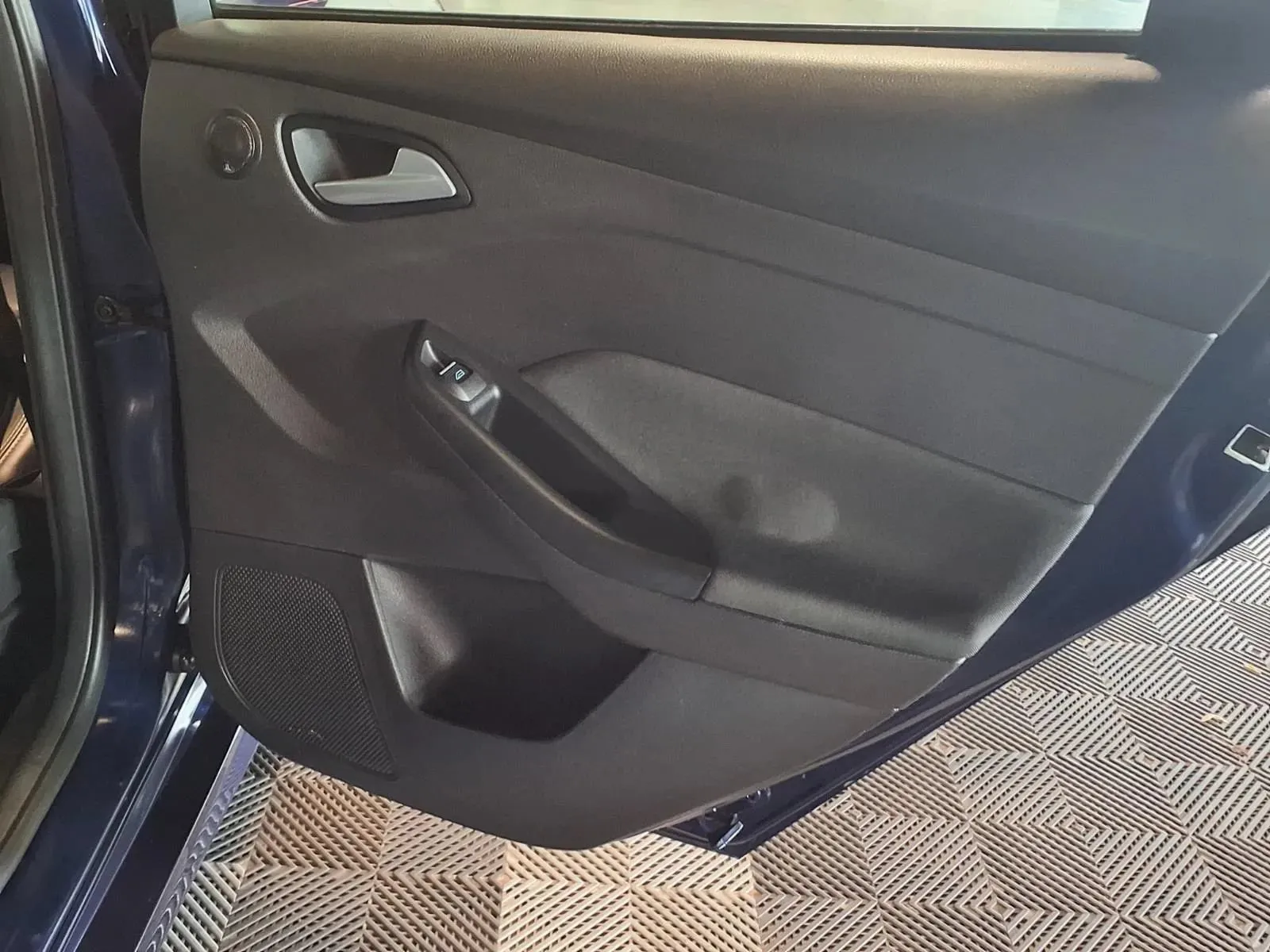 Ford Focus photo 8
