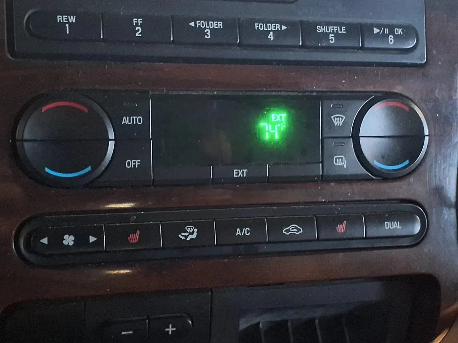 Ford F-250 photo 19
