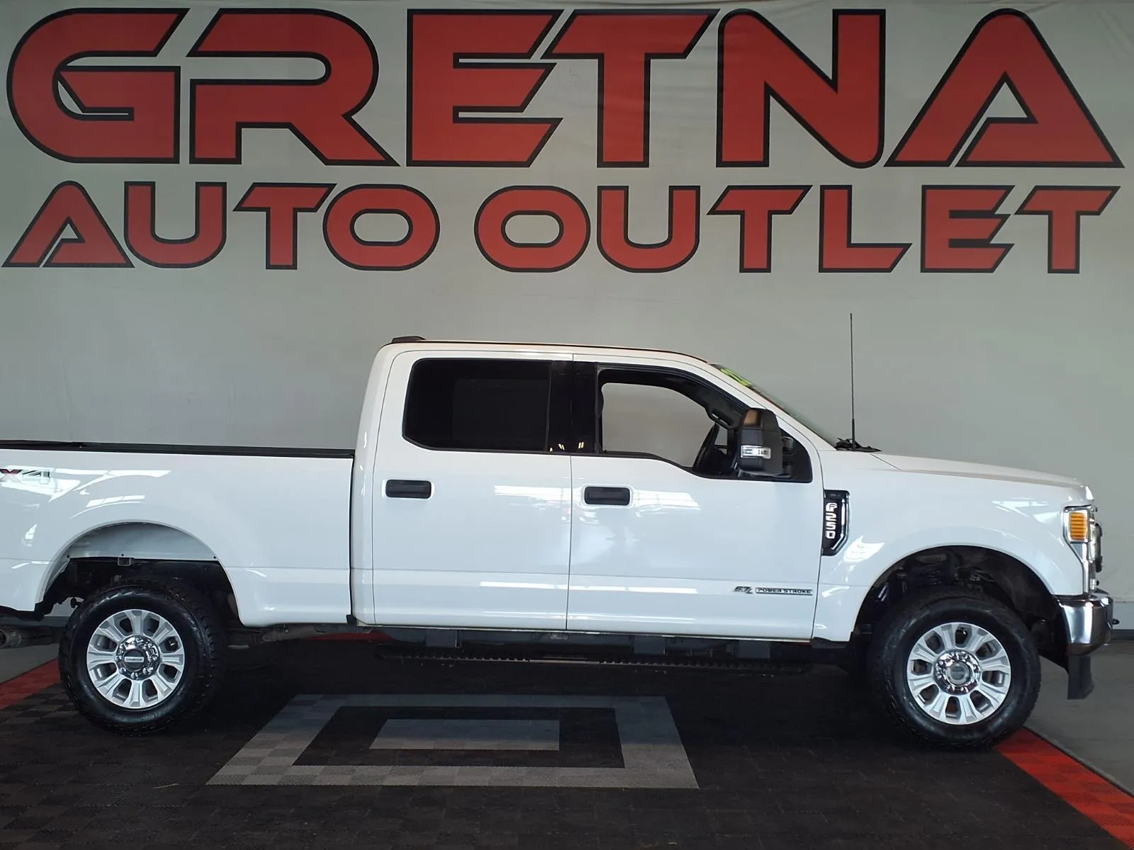 White 2022 Ford F-250 Super Duty XLT for sale in Gretna, NE