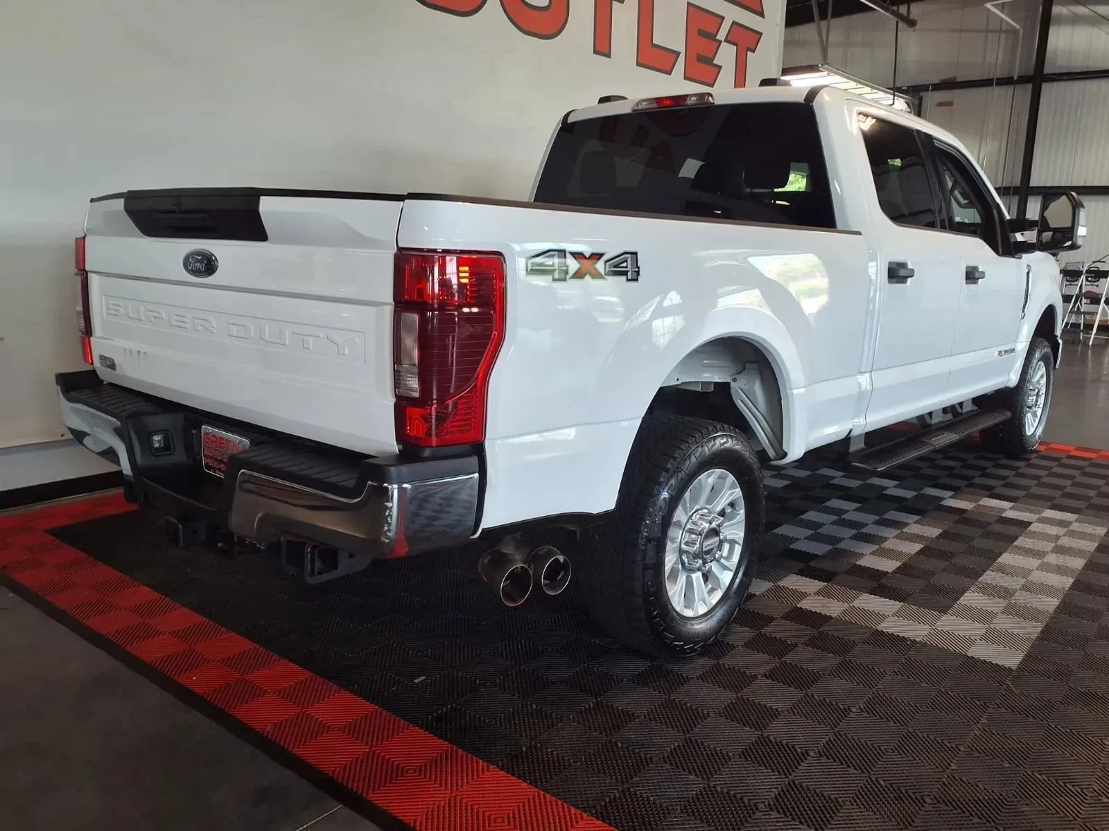 Ford F-250 photo 7