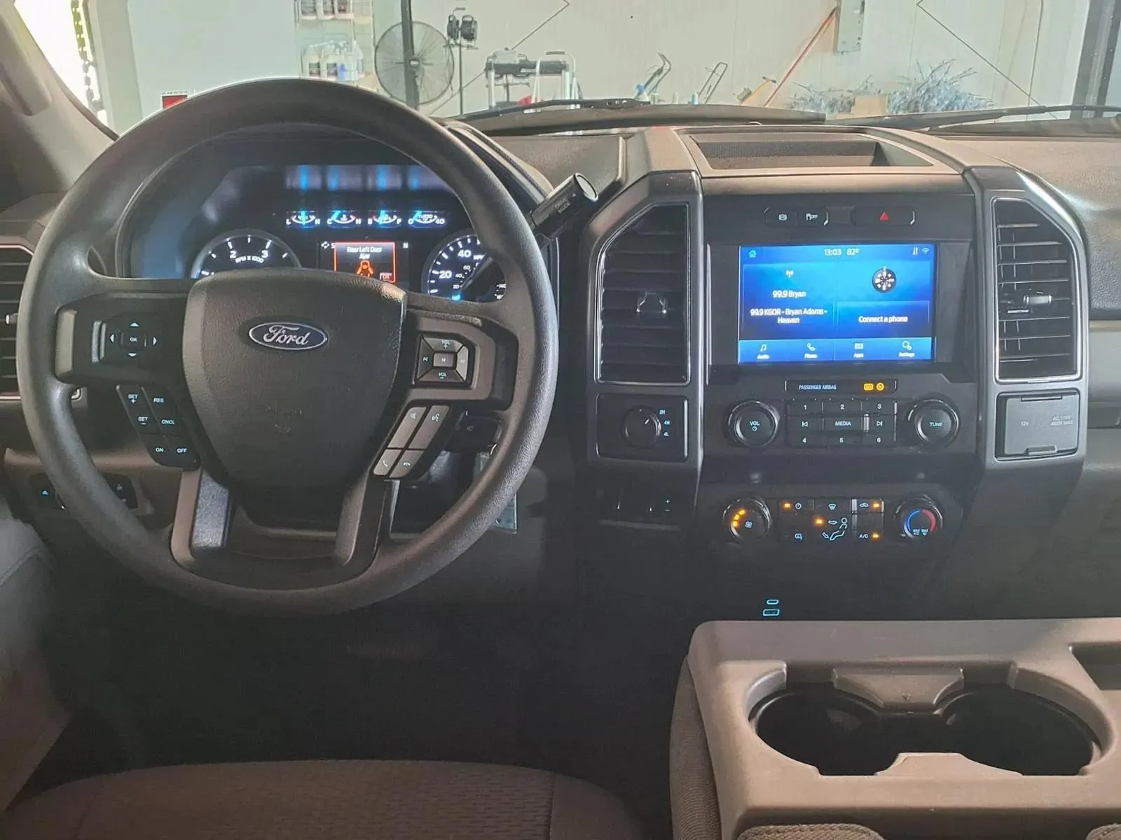 Ford F-250 photo 14