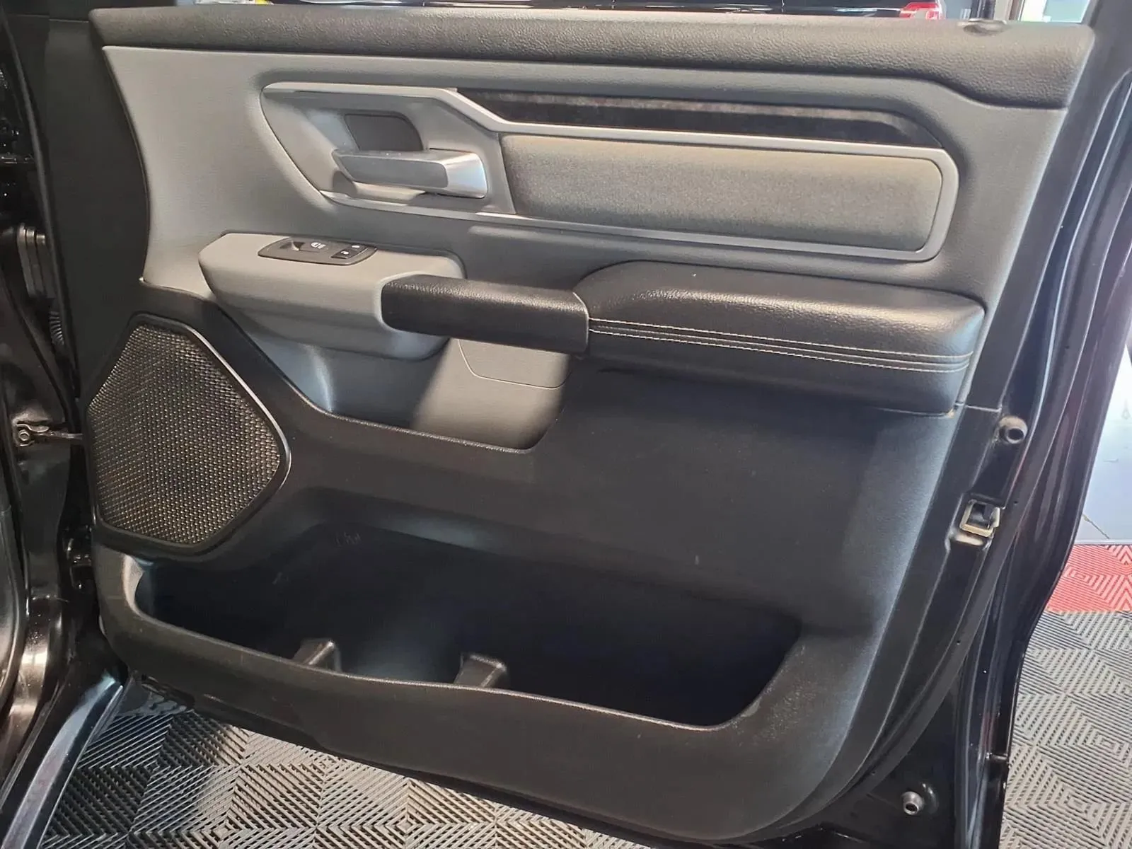 Ram 1500 photo 10