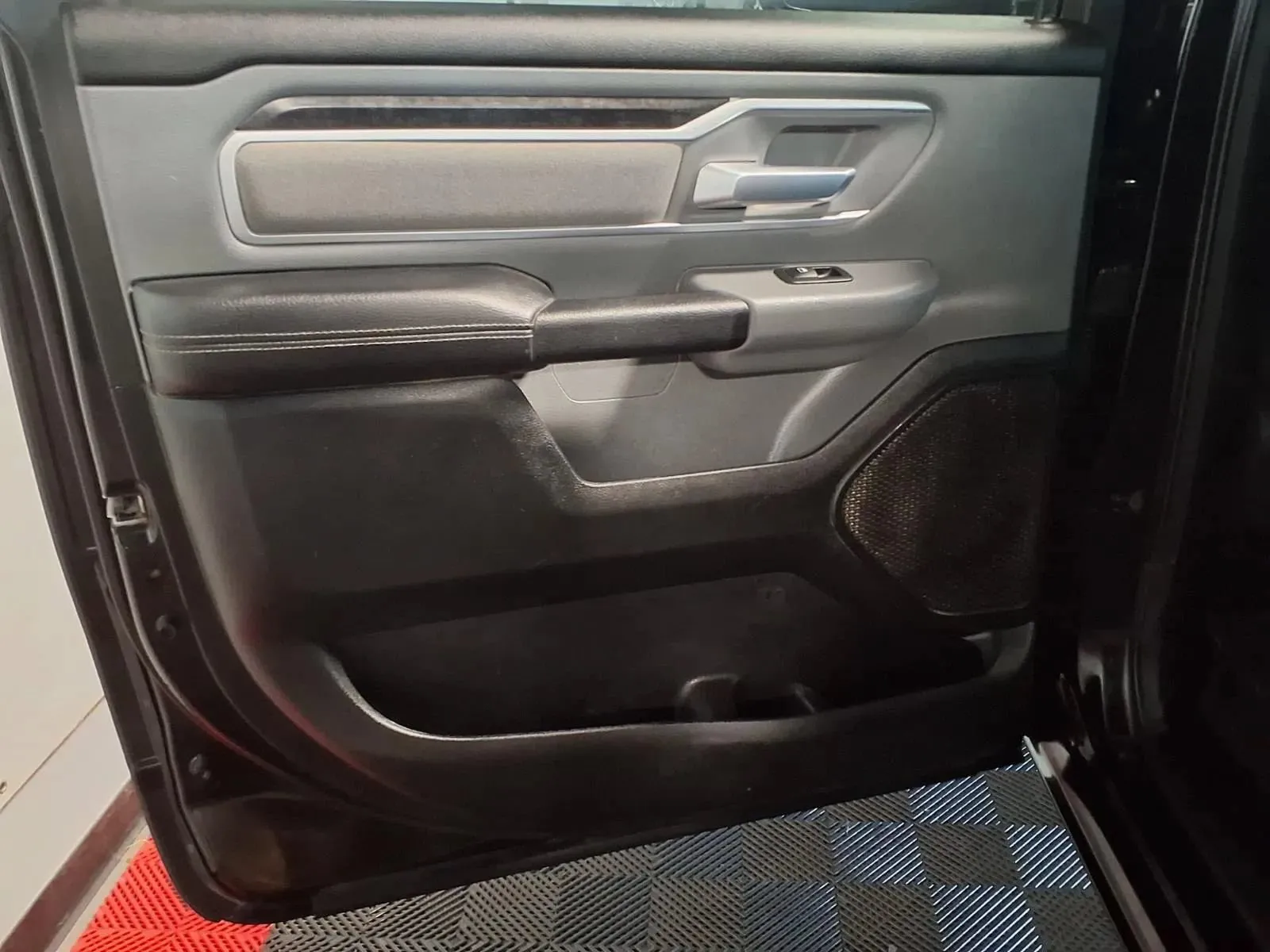 Ram 1500 photo 12