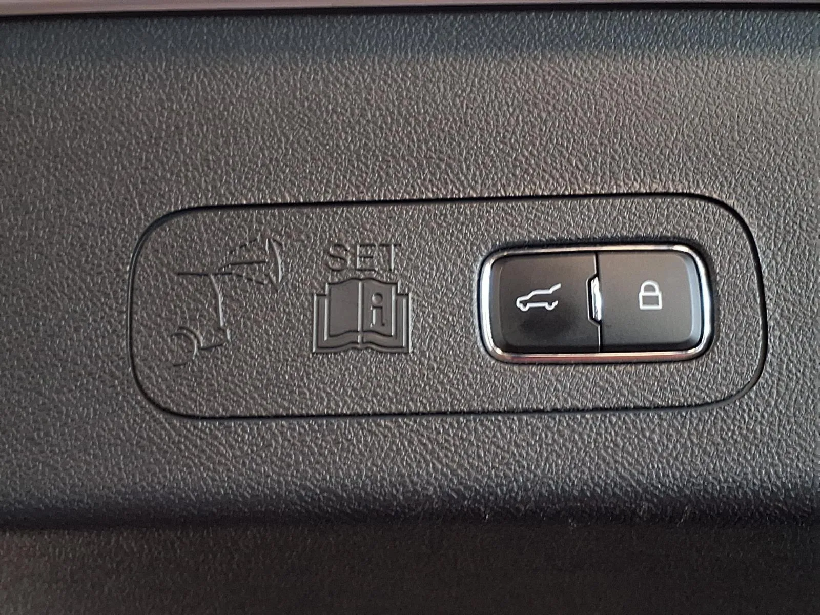 Lincoln Aviator photo 8