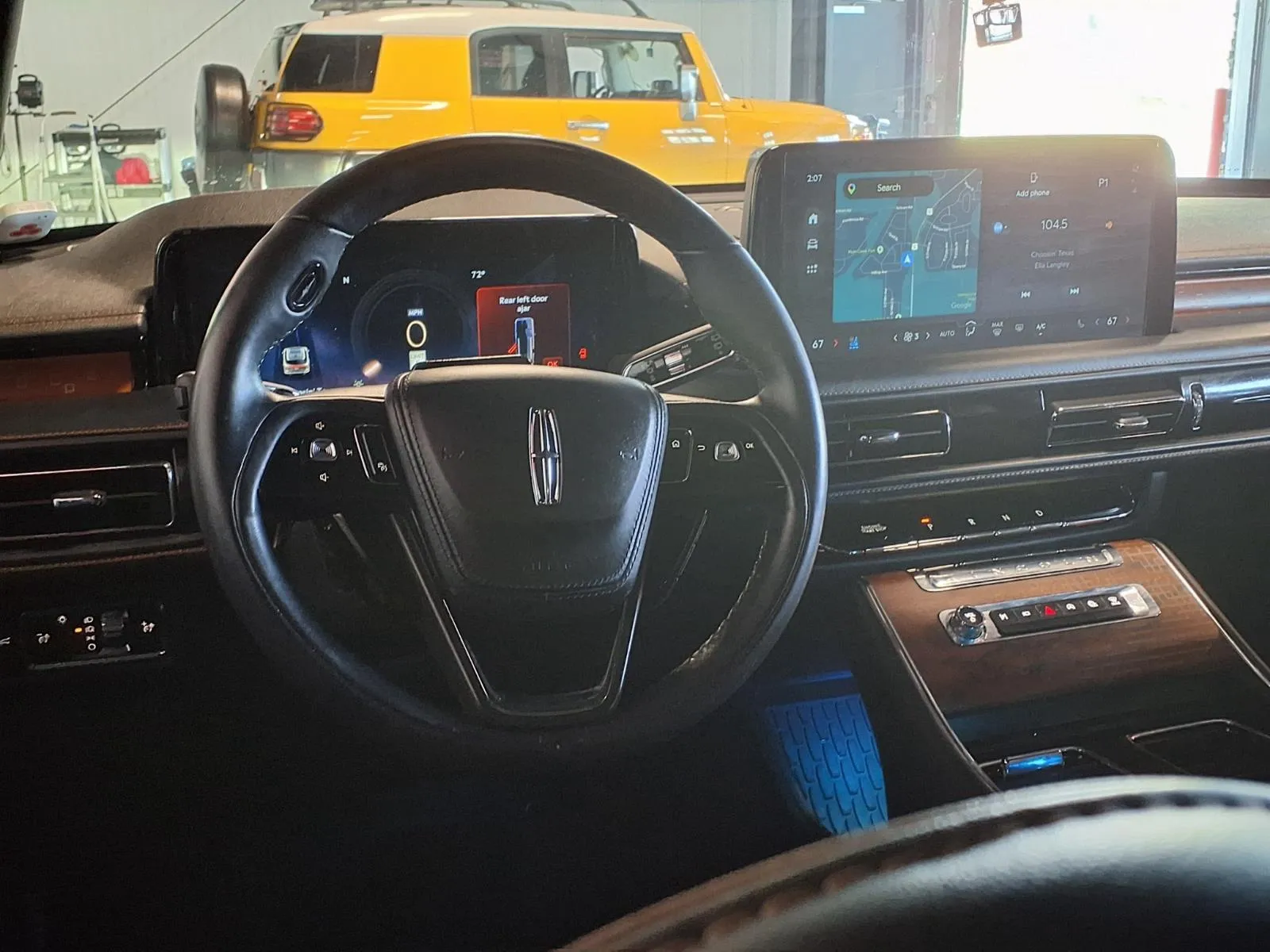 Lincoln Aviator photo 16