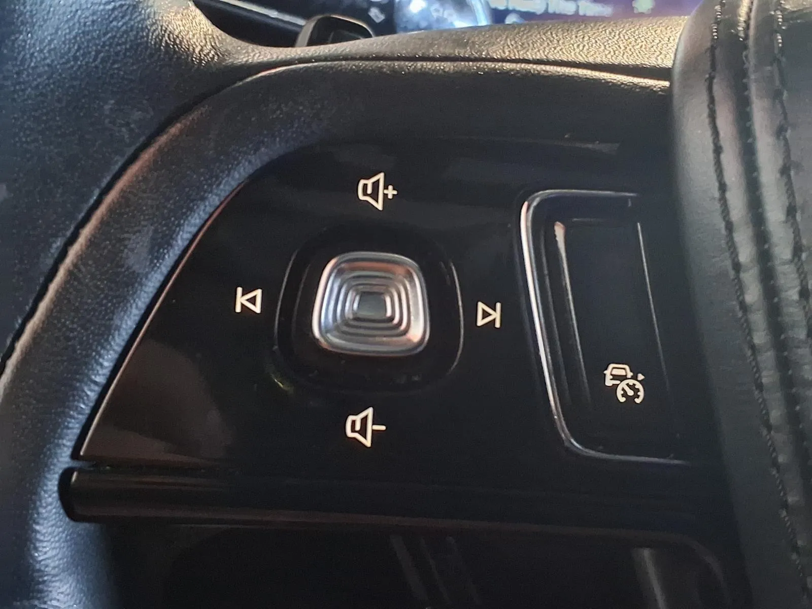 Lincoln Aviator photo 30