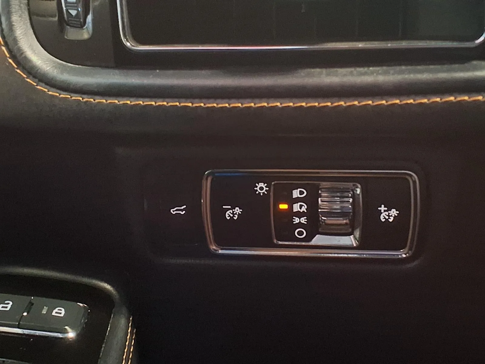 Lincoln Aviator photo 31