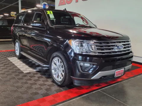 Photos of 2021 Ford Expedition XLT for sale in Gretna, NE at Gretna Auto Outlet