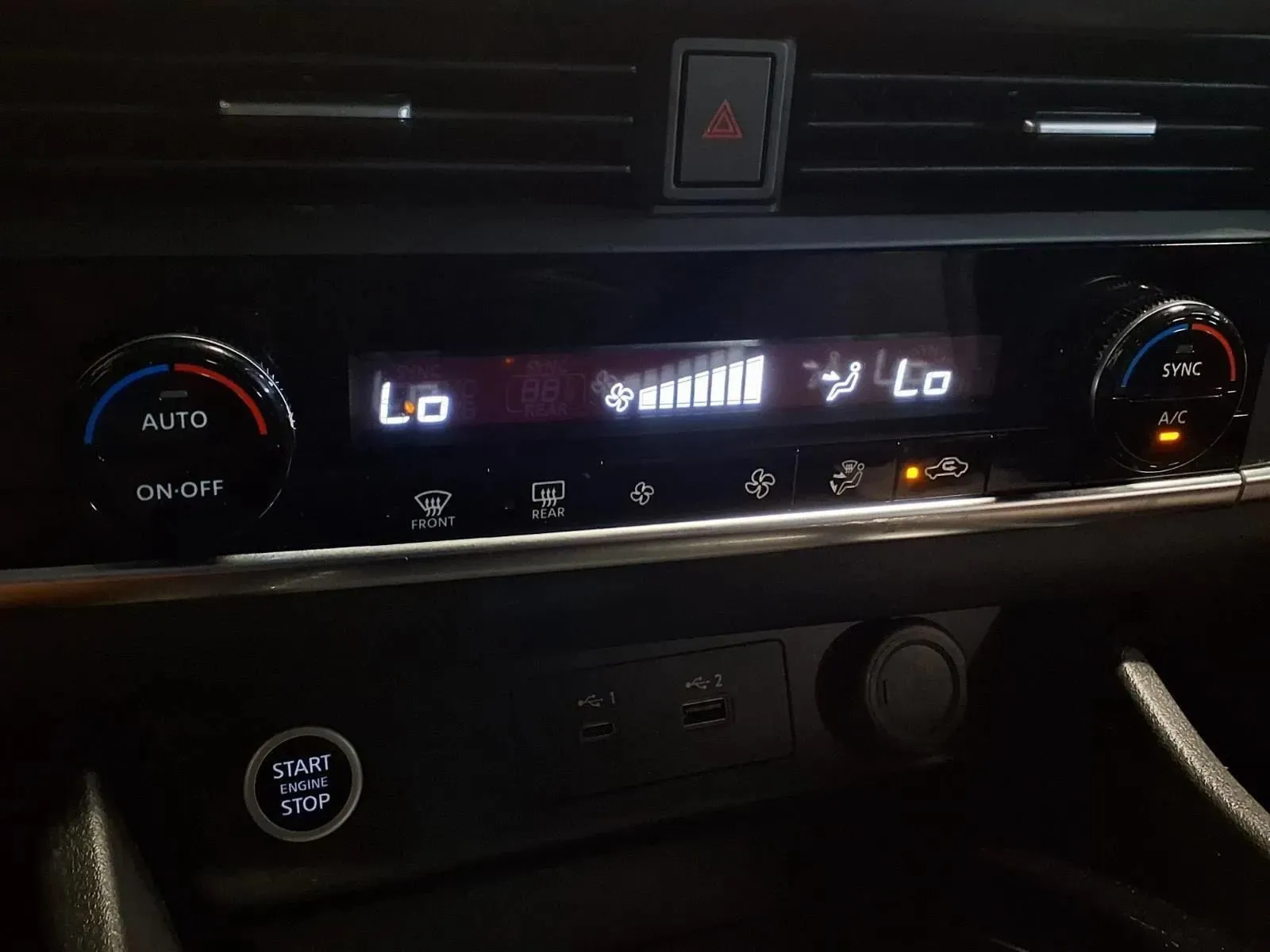 Nissan Rogue photo 18