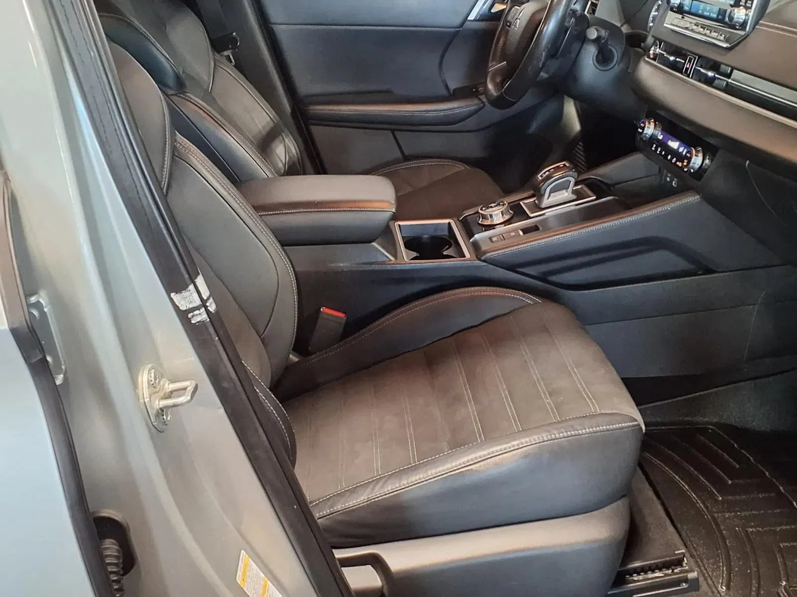 Mitsubishi Outlander photo 13