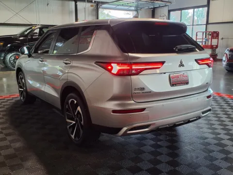 More photos of 2022 Mitsubishi Outlander SE at Gretna Auto Outlet, NE