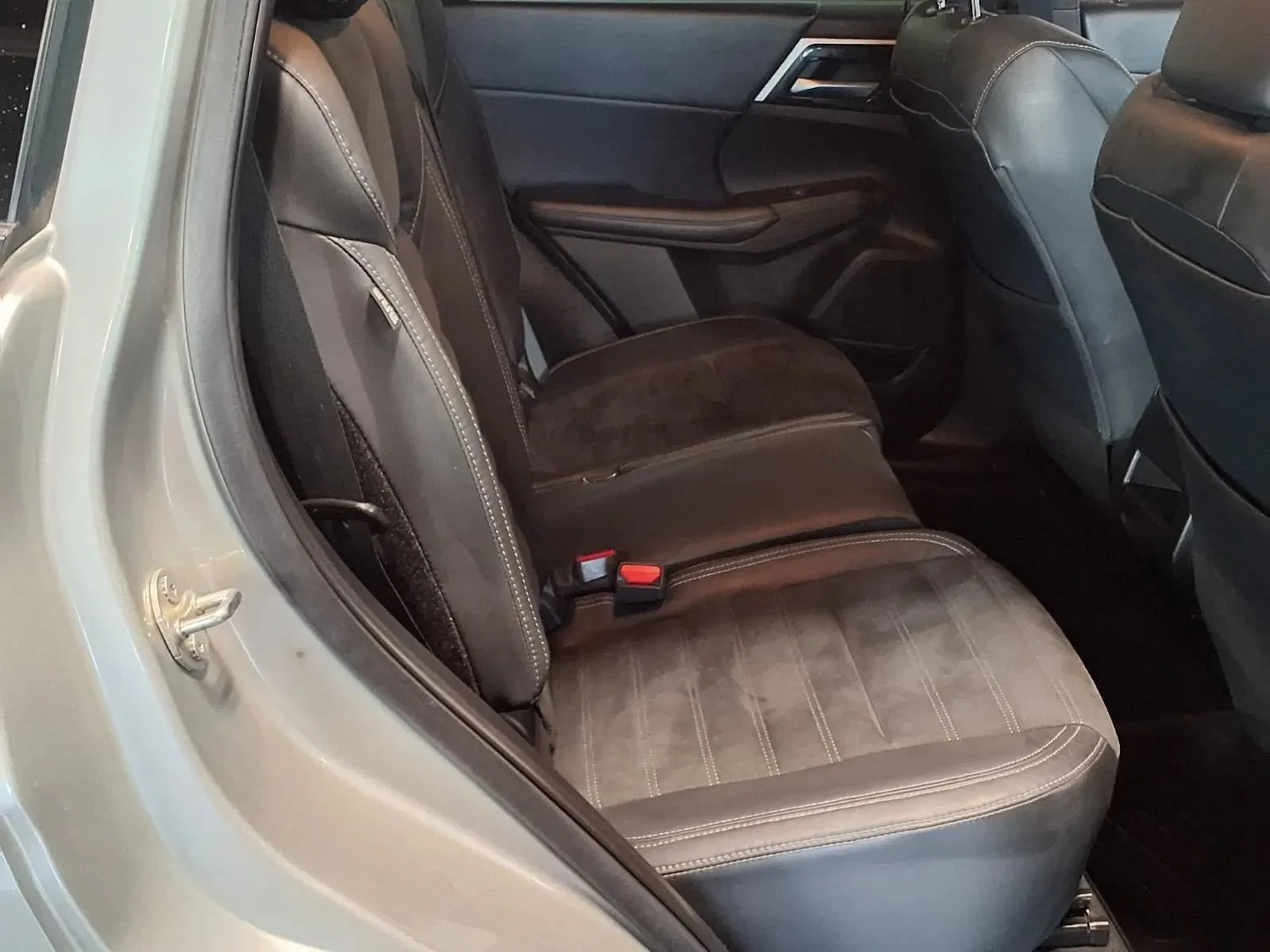 Mitsubishi Outlander photo 11