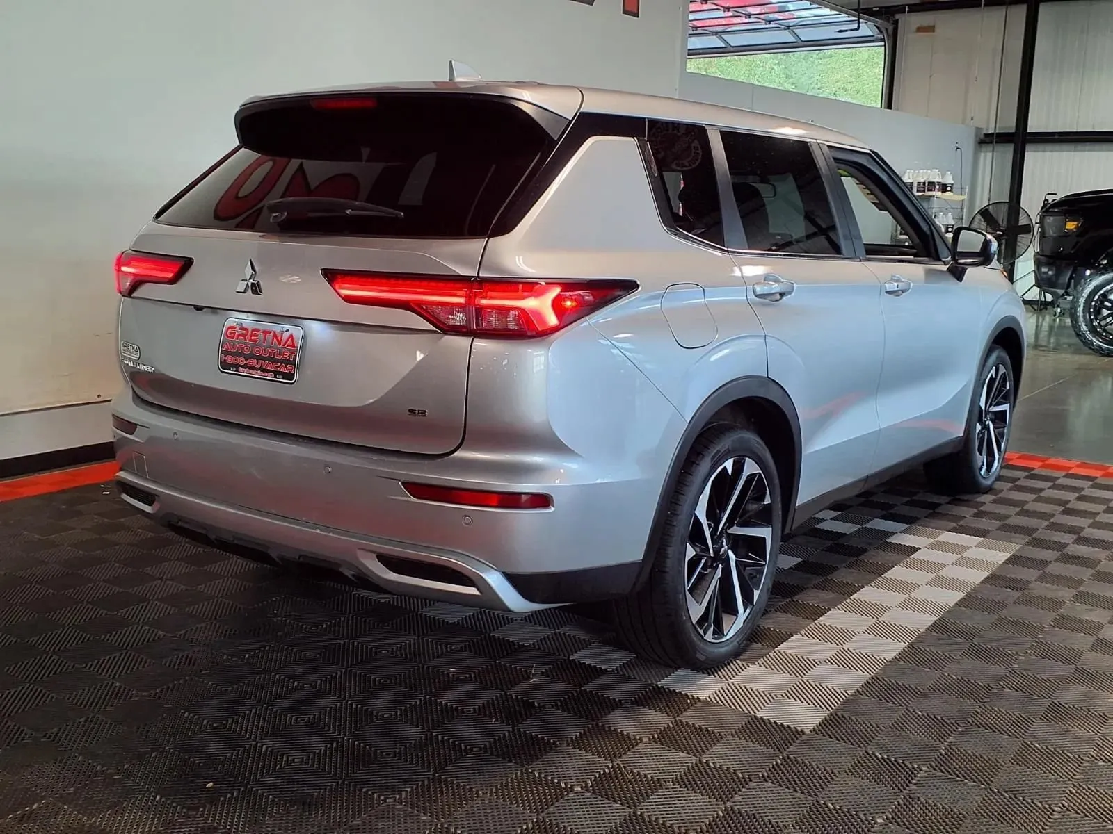 Mitsubishi Outlander photo 9