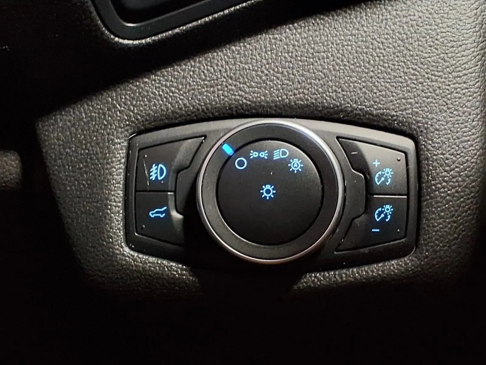 Ford Escape photo 29