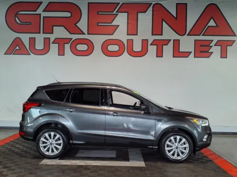 Gray 2019 Ford Escape SEL for sale in Gretna, NE