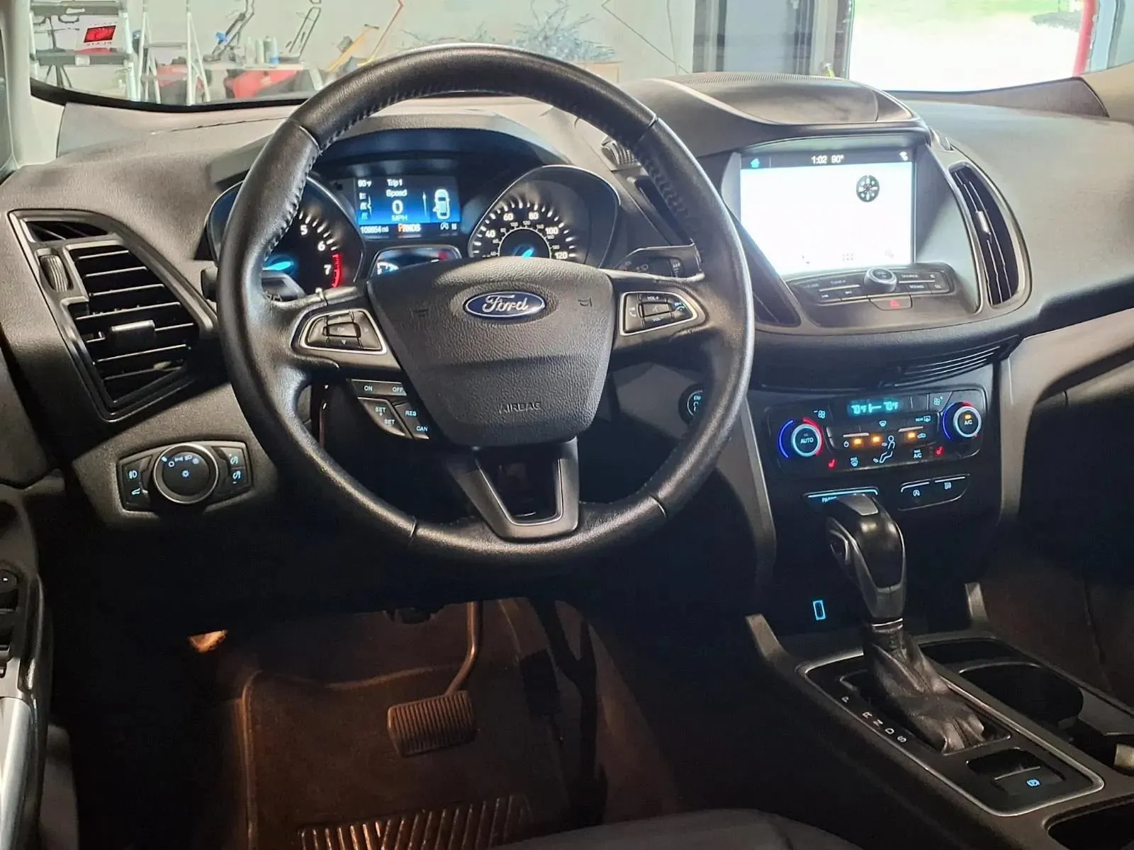 Ford Escape photo 16