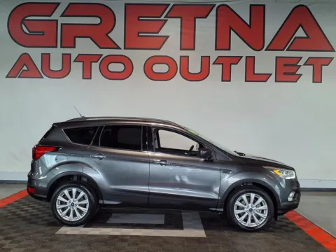 Gray 2019 Ford Escape SEL for sale in Gretna, NE